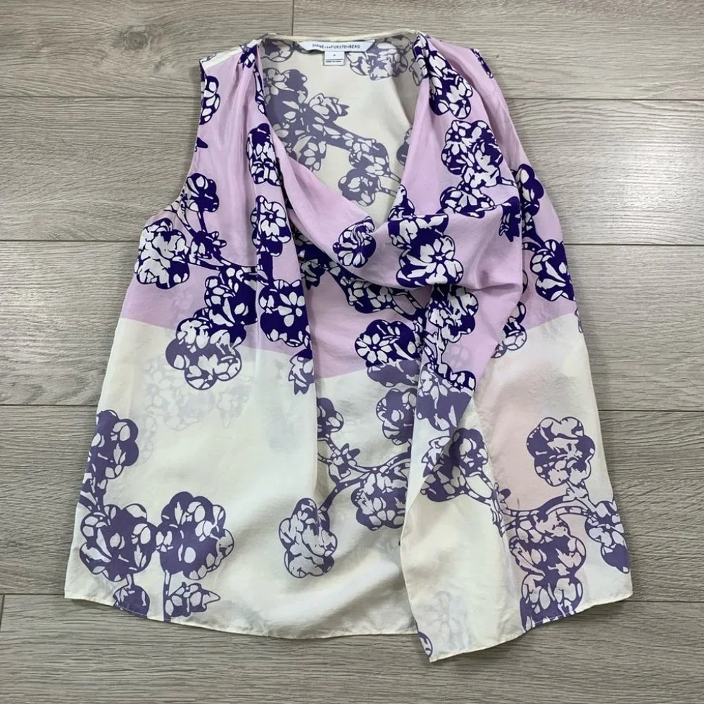Diane Von Furstenberg Silk Floral Print Blouse - Picture 4 of 13